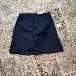 Old Navy black Women's Mini Skort- NWT